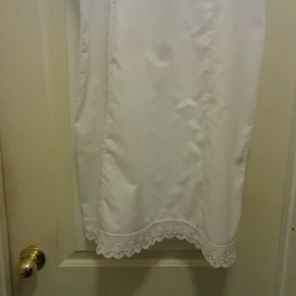 VINTAGE SWEET COTTON MIXED EYELET FULL SLIP 16/36